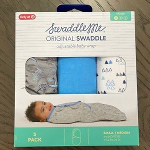 Baby 0/3 months swaddles.